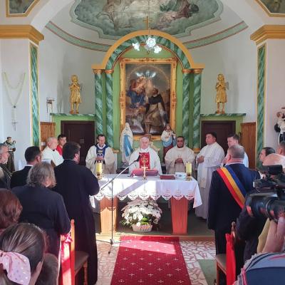8 octombrie: Fălticeni: Sfinţirea bisericii din filiala Cornu Luncii