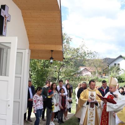 2 octombrie: Bogata: Hramul comunităţii din Păcuri şi sfinţirea capelei mortuare