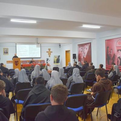 30 septembrie - 1 octombrie: Roman: Simpozion despre Regula Fraţilor Minori