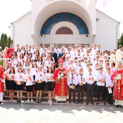 20 august: Dărmăneşti: Administrarea Mirului