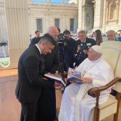 15 iunie: Vizită la Vatican a unei delegaţii ieşene
