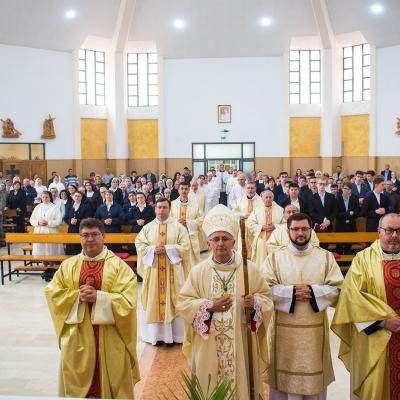 29 mai: Roman: Întâlnirea formativă a persoanelor consacrate din dieceză cu PS Iosif Păuleţ