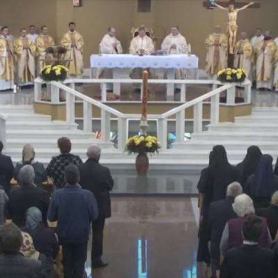 8 mai: Oneşti: Hramul Sanctuarului "Fericitul Ieremia"