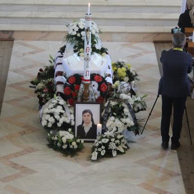 5 mai: Pustiana: Funeraliile sorei Silvia Bortoş, SCMP. Foto: Laurenţiu-Daniel Timaru