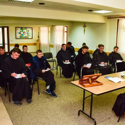 6-11 aprilie: Luncani: Exerciţiile spirituale anuale ale fraţilor studenţi