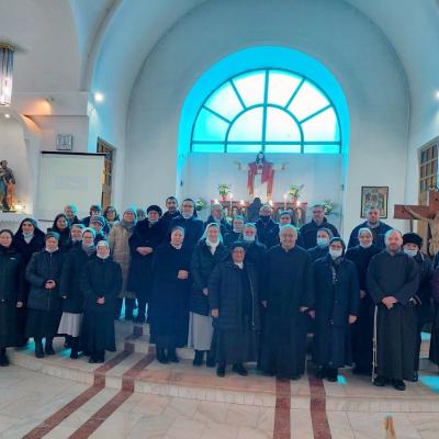 6 februarie: Dărmăneşti: Ziua Persoanelor Consacrate din zona Oneşti