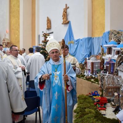 8 decembrie: Roman: Deschiderea expoziţiei de presepii