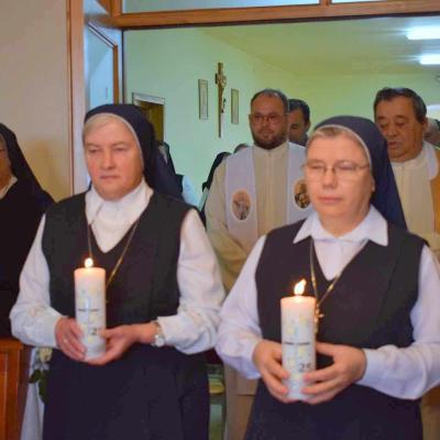 28 noiembrie: Baraţi: Jubileu de 25 de ani de profesiune călugărească în Institutul diecezan "Slujitoarele lui Cristos, Marele Preot"