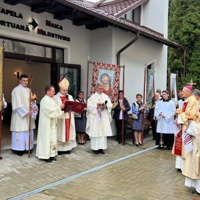 1 noiembrie: Gherăeşti: Sfinţirea capelei mortuare