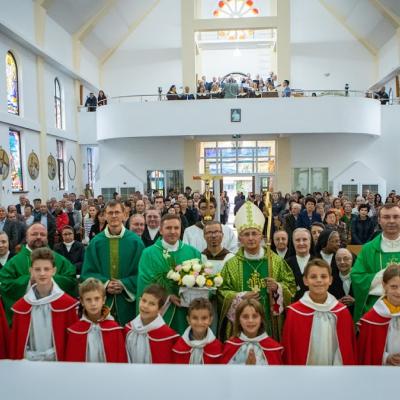 6-8 octombrie: Vizită pastorală a PS Iosif Păuleţ în Parohia "Isus Bunul Păstor" din Roman