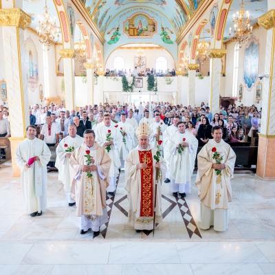 30 septembrie: Săveni: Hramul Bisericii "Sfântul Mihail Arhanghel". Foto: Marius Jean Laurescu