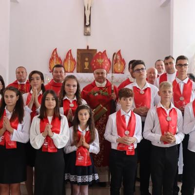 17 septembrie: Cotnari: Administrarea Mirului şi sărbătorirea hramului