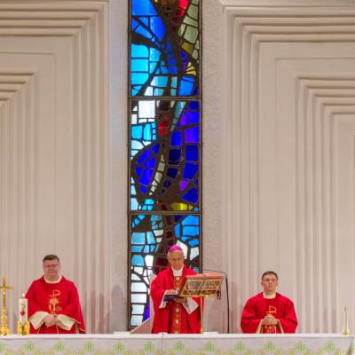 29 august: Iaşi: Liturghia de deschidere a Campionatului Naţional de Fotbal în sală pentru preoţii catolici