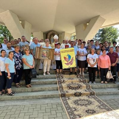 5 august: Gherăeşti: Întâlnirea Diecezană a Familiilor