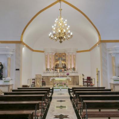 Gherăeştii Noi: Pregătiri pentru sfinţirea bisericii şi consacrarea altarului