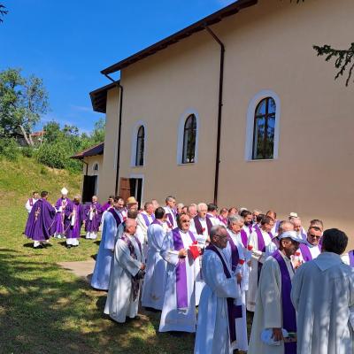 20 iulie: Bogdăneşti: Funeraliile părintelui Francisc Petruţ