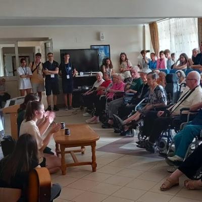 19-24 iulie: Iaşi: Bucuria şi înţelepciunea vârstnicilor Căminului de bătrâni "Casa Sfântul Iosif"