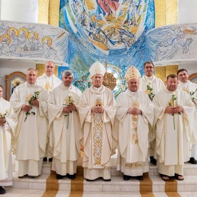 5 iulie: Iaşi: Liturghia preoţilor promoţiei 1998, la 25 de ani de la hirotonire. Foto: Ovidiu Bişog