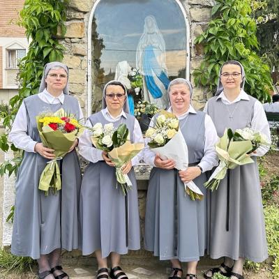 2 iulie: Bacău: Jubileu de 25 de ani de profesiune în Congregaţia "Surorile Oblate Asumpţioniste"