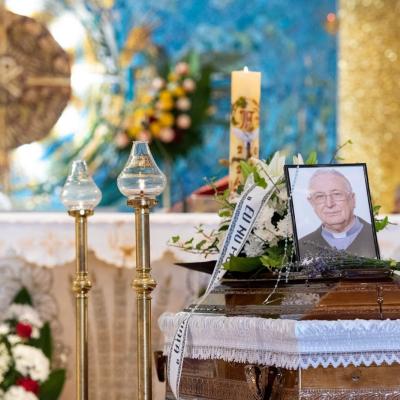 23 iunie: Iaşi: Funeraliile părintelui Anton Despinescu. Foto: Ovidiu Bişog