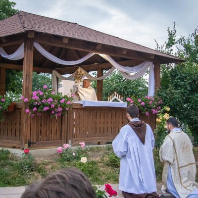 11 iunie: Roman: Solemnitatea Trupul şi Sângele Domnului şi procesiunea prin oraş