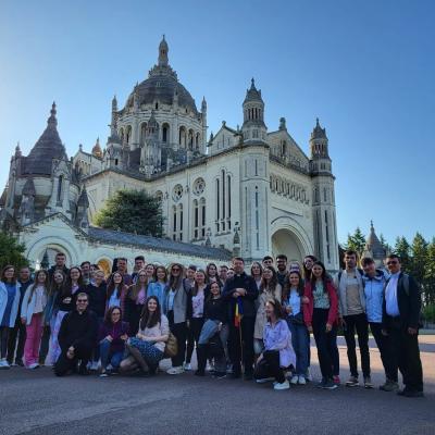 28 mai - 5 iunie: Pelerinajul tinerilor la Lisieux