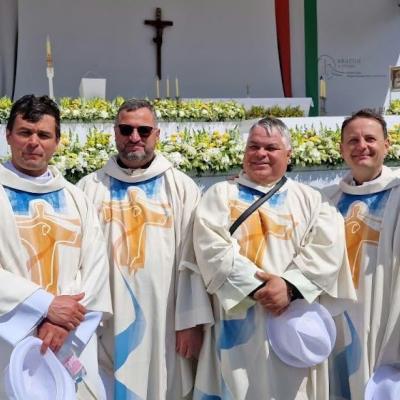 28 aprilie - 1 mai: Pelerini provenind din satele cu ceangăi din Moldova la vizita Sfântului Părinte Papa Francisc la Budapesta