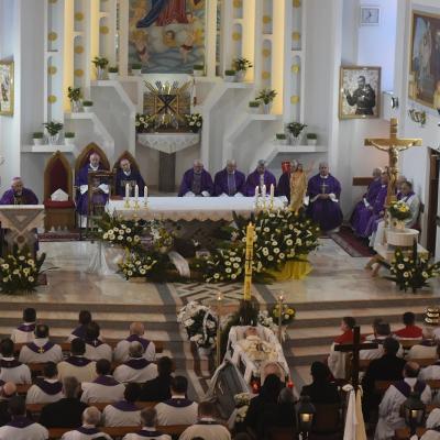 11 aprilie: Iugani: Funeraliile părintelui Toma Rediu