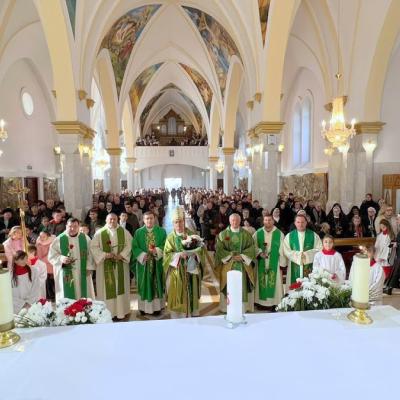 15-17 noiembrie: Vizita pastorală a Preasfinţitului Iosif Păuleţ în Parohia "Sfânta Treime" din Oituz