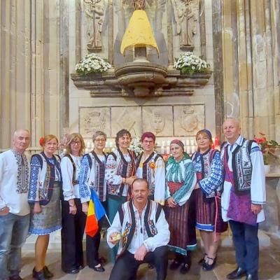 12 octombrie: Lleida (Spania): Sărbătorind-o pe Sfânta Fecioară Maria de la Pilar