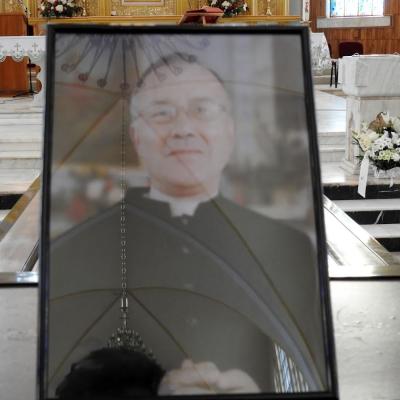 18 iulie: Adjudeni: Funeraliile părintelui Maricel Medveş/a> 13 iulie: Traian: "Mulţumesc, părinte, mulţumesc pentru că ne-aţi sfătuit bine!"... la cursul pentru logodnici