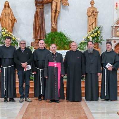 23 mai: Roman: Mărturii şi evocări despre pelerini ai păcii şi ai fraternităţii