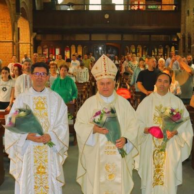 12 mai: Londra - South Croydon: Vizita Preasfinţitului Petru Sescu