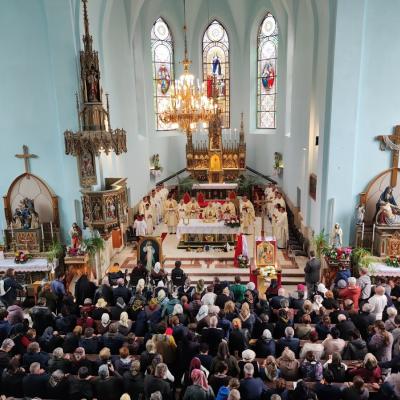11 mai: Pelerinajul Bolnavilor la Cacica 2024