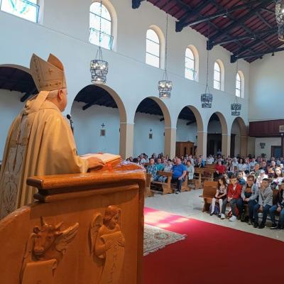 14 aprilie: Roma: PS Petru Sescu în mijlocul comunităţilor de la Grotte Celoni şi San Vitale