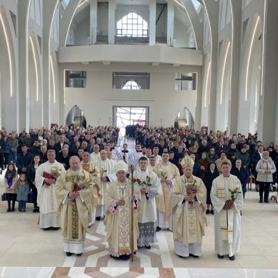 5-7 aprilie: Vizită pastorală a PS Iosif Păuleţ în Parohia Gherăeşti