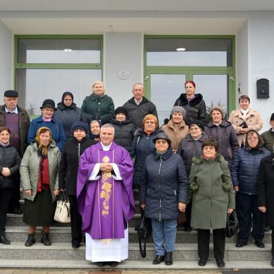 2 martie: Traian: Întâlnire cu rudele preoţilor