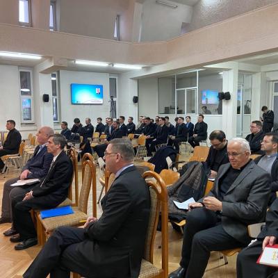 10 decembrie: Iaşi: Simpozionul aniversar "Episcopul Mihai Robu. Un păstor bun şi înţelept"
