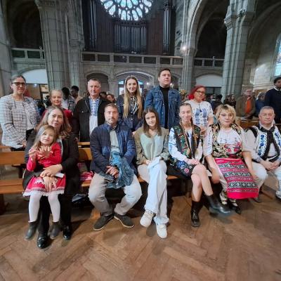 19 octombrie: Bordeaux: Misionari ai speranţei. Români din Libourne la "Sărbătoarea popoarelor"
