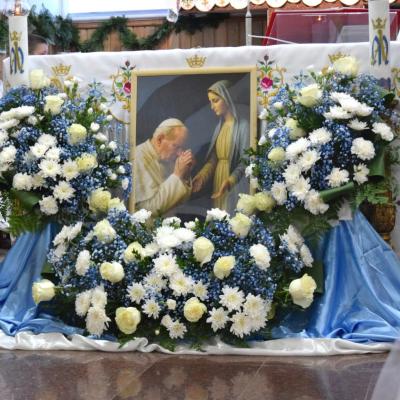 18 octombrie: Poiana Micului: Hramul Bisericii "Sfântul Ioan Paul al II-lea"