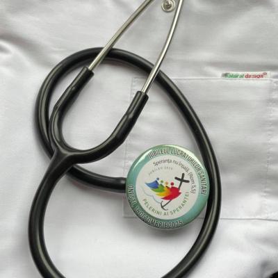 18 octombrie: Oneşti: Jubileul lucrătorilor sanitari în sărbătoarea Sfântului evanghelist Luca, sub îndrumarea fratelui Ieremia Valahul