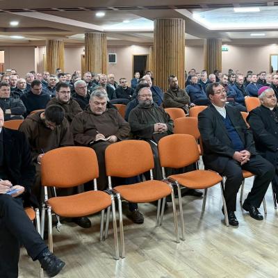 9 octombrie: Bacău: Zi de formare a preoţilor din decanatele de Bacău Centru, Bacău Sud, Bacău Est, Trotuş, Moineşti şi Vrancea