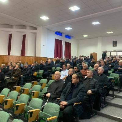 8 octombrie: Roman: Zi de formare a preoţilor din decanatele de Valea Siretului, Piatra şi Roman