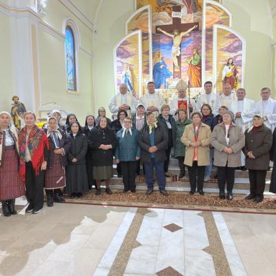 4 octombrie: Răchiteni: Sărbătoare, bucurie şi comuniune la întâlnirea Uniunii Mamelor Milostive Creştine