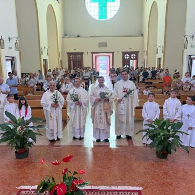 13 iulie: Italia: Prima Liturghie a unui nou preot român în comunitatea romano-catolică din Padova - un dar de har şi comuniune, o rază nouă de lumină românească