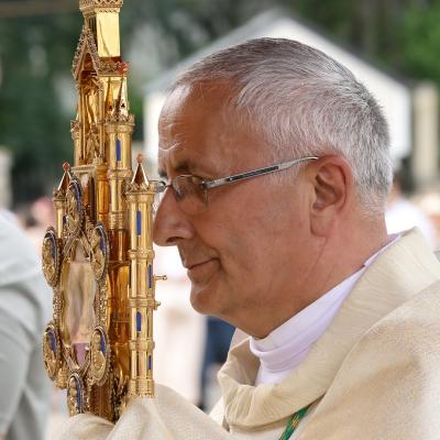 22 iunie: Procesiune cu ocazia sărbătorii Trupul şi Sângele Domnului