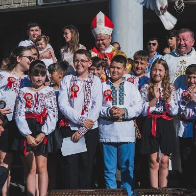 1 iunie: Ladispoli şi Cesano di Roma: Conferirea sacramentului Mirului în comunitatea romano-catolică română