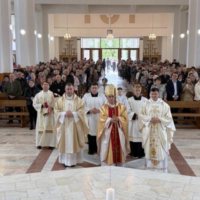 16-18 mai: Vizită pastorală a PS Iosif Păuleţ în Parohia "Înălţarea Sfintei Cruci" din Bacău
