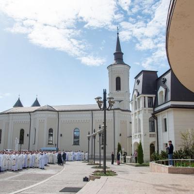 16 aprilie: Iaşi: Liturghia crismei. Foto: Andreea Dima