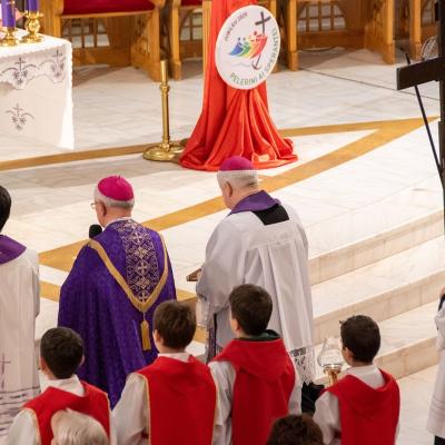 5 martie: Iaşi: Calea Sfintei Cruci şi Sfânta Liturghie din Miercurea Cenuşii. Foto: Andreea Dima